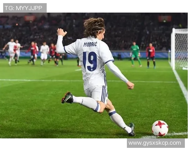 昔日恩怨再现！莫德里奇与老队友狭路相逢